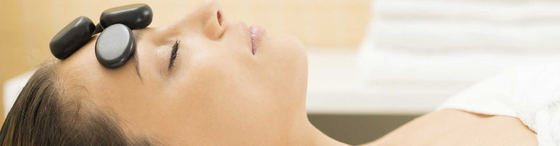 HOT-STONE-FACIAL